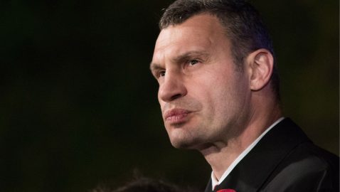 У Зеленского просят Кабмин уволить Кличко – СМИ