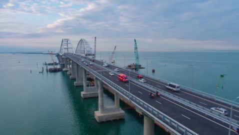 С момента открытия Крымского моста по нему проехало около шести млн автомобилей