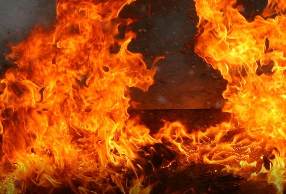 Матери выпивали в гостях: на Одесчине при пожаре погибли четверо детей
