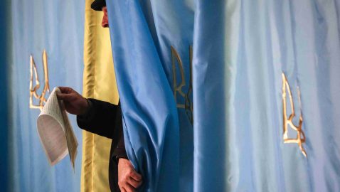 Место голосования на выборах сменили более 230 тысяч украинцев
