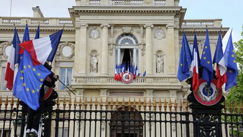 СМИ: Франция ответила на призыв Зеленского о скорой встрече