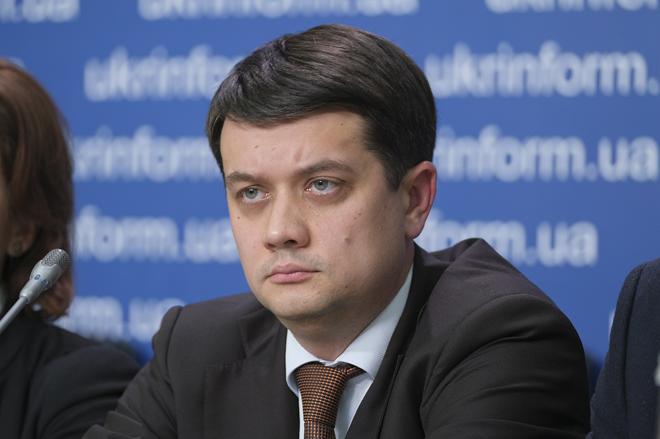 Разумков: ситуация с Донбассом не решается законами
