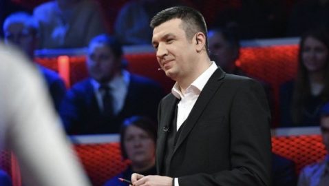 Ведущий Иванов назвал депутата от «Слуги народа» «ватником»