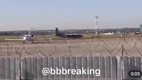 Обмен задержанными: в аэропорту «Киев» сел военный самолет