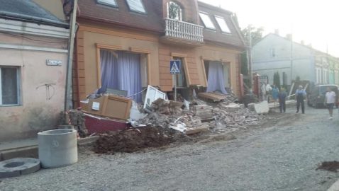 В Черновцах обрушился дом