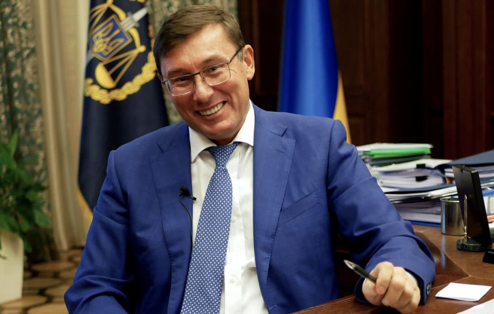 Луценко: уволить меня может только новый генпрокурор