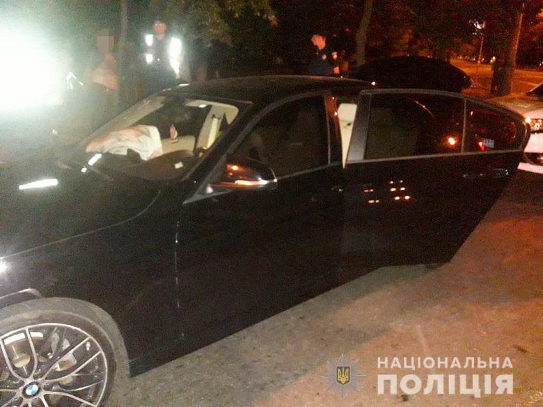 В Киеве пьяный водитель наехал на спецназовца
