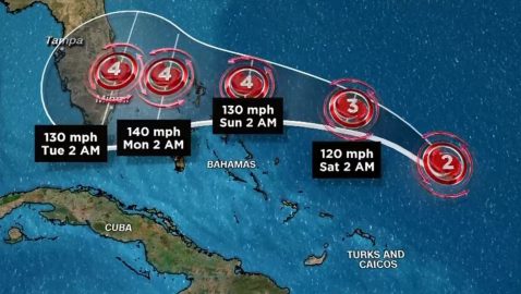 Трамп объявил чрезвычайное положение из-за урагана