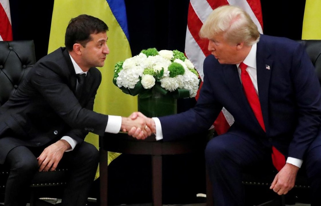 Зеленский: Украина не ведет расследований по указу других стран