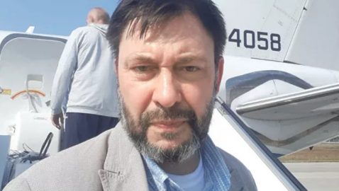 СМИ: Вышинский вместе с участниками обмена вылетел в Москву