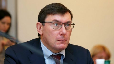 Луценко: обыски депутатов – это конец демократии