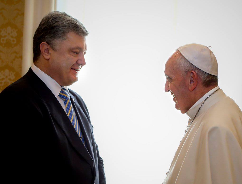 Папа Римский отказался проводить встречу с Порошенко – СМИ