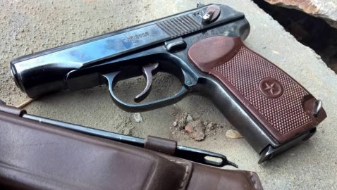В Одессе матрос обменял амфетамин на 10 пистолетов