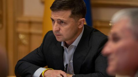 Зеленский: в Минске продолжаются переговоры об освобождении украинцев