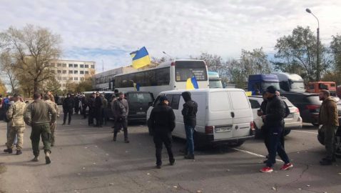 В Нацкорпусе заявляют о задержании 200 побратимов на Донбассе