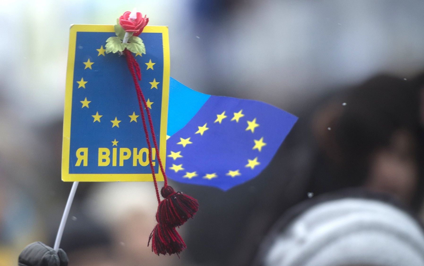 Украина на первом месте по полученным разрешениям на жительство в ЕС