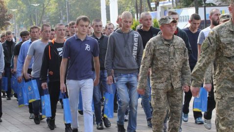 В Украине могут вернуть призыв на срочную службу с 18 лет