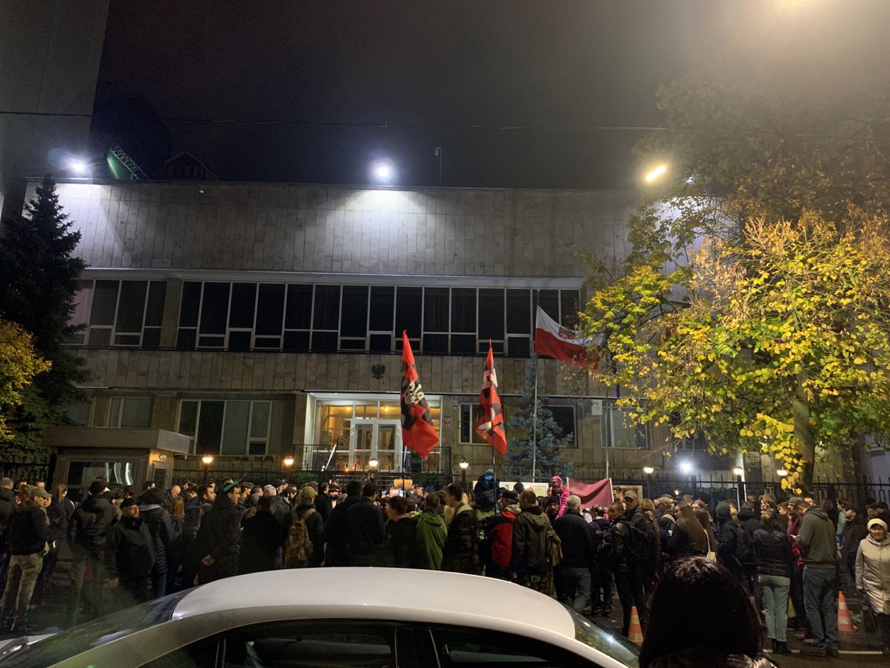 Задержание Мазура: националисты вышли на протест к посольству Польши - 3 - изображение