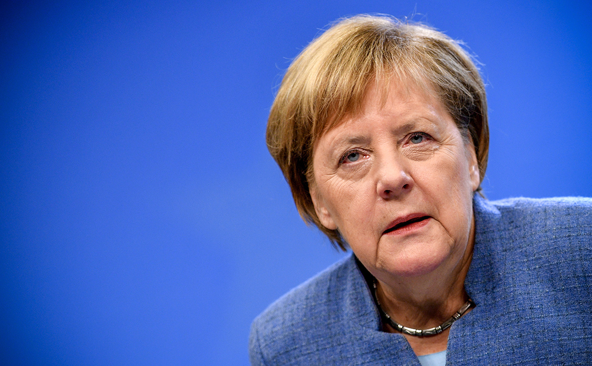 Меркель ответила на слова Макрона о «смерти мозга» НАТО