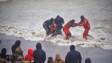 У берегов Одессы эвакуировали экипаж танкера (фото)