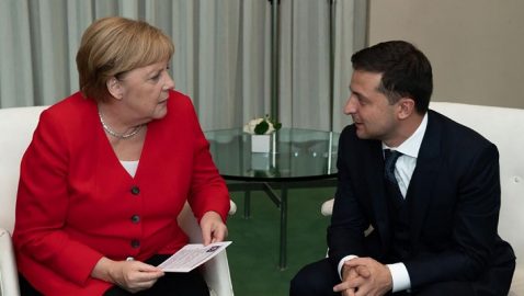 Зеленский провел встречу с Макроном и начал встречу с Меркель