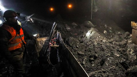 На шахтах «Львовугля» отключили свет, началось затопление