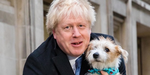 Джонсон пришел на выборы с собакой