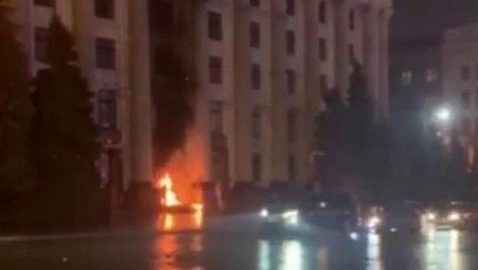 В Харькове подожгли дверь обладминистрации