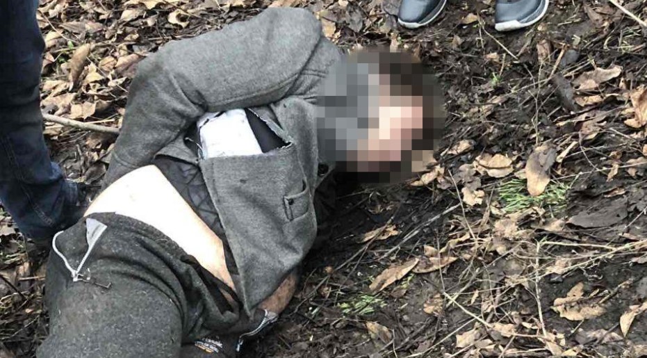 В Харькове полицейский обменял себя на заложницу и получил ранения