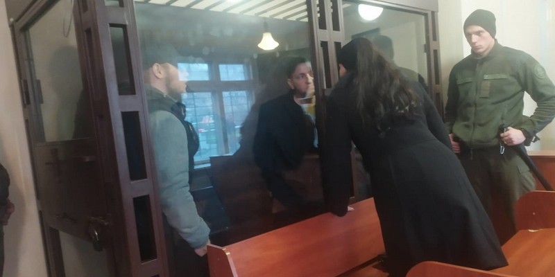 Суд освободил четырех подозреваемых в захвате здания милиции в Мариуполе в 2014 году