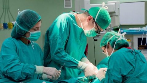В больнице Каменского прекратили операции после смерти пациентки