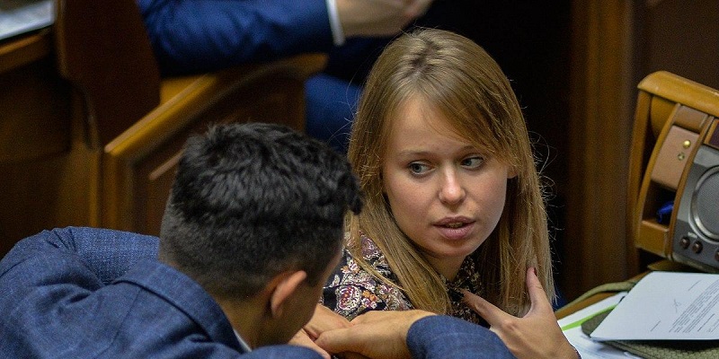 Главе делегации в ПАСЕ не понравилось, что журналисты сняли переписку Яременко с проституткой