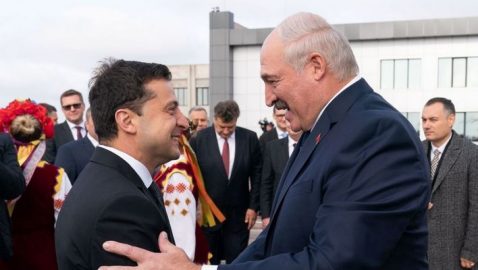 Лукашенко поздравил Зеленского с днём рождения