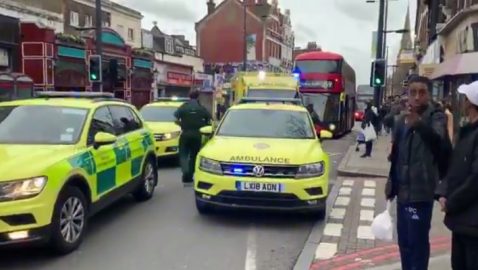 В Лондоне произошёл теракт: полиция застрелила нападавшего