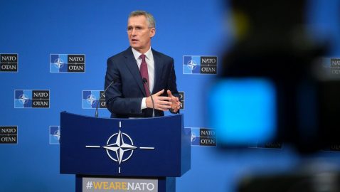 В НАТО похвалили Зеленского за поиск мирного решения по Донбассу