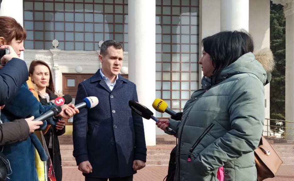 Кучер рассказал, как украинцы из Уханя восприняли протесты