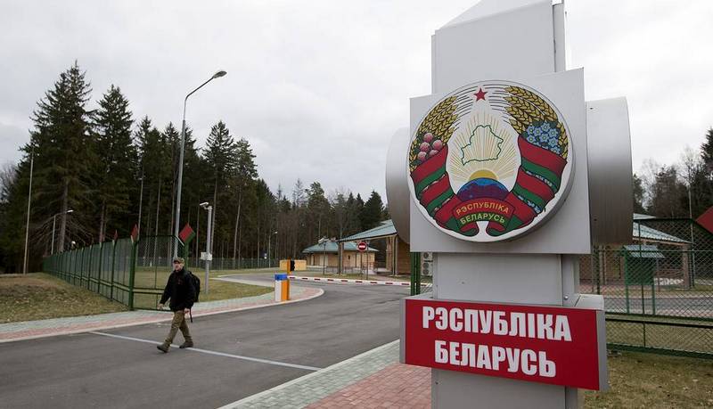 Секретарь СНБО допустил возможность военного вторжения России в Беларусь
