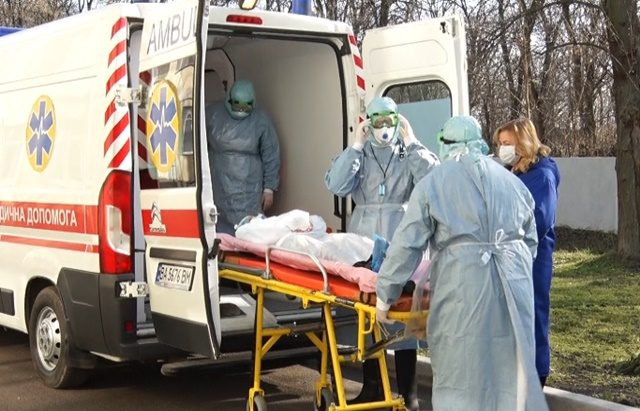 На Закарпатье госпитализировали больного, который контактировал с китайцем, его будут проверять на коронавирус