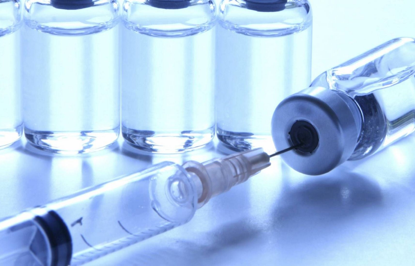В США начали тестировать экспериментальное лекарство от коронавируса на людях