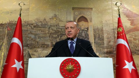 Эрдоган пригрозил односторонними действиями в Сирии из-за России