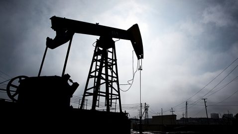 Цена на нефть упала до рекордного минимума с 2003 года