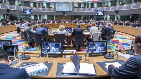 ЕС впервые в истории приостановил действие Пакта стабильности и роста