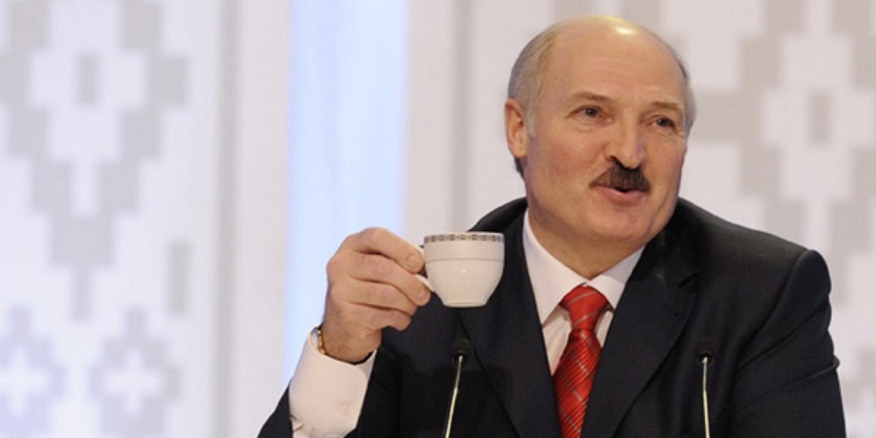 Лукашенко назвал коронавирус психозом