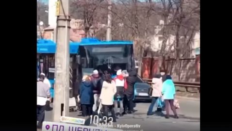 В Киеве и Одессе блокируют транспорт, водители которого не берут много пассажиров