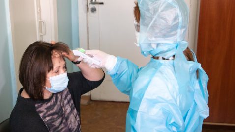 В Украине коронавирус подозревают у шести человек