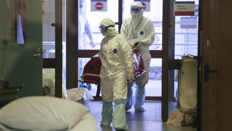 В России число зараженных коронавирусом выросло на 500 человек за день