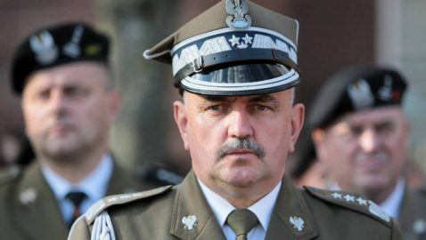 У командующего ВС Польши обнаружили коронавирус