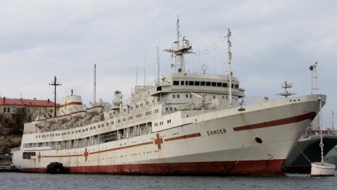 У Зеленского опасаются, что военное судно в Севастополе станет рассадником коронавируса