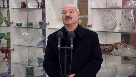 «Тесты — ни к чёрту»: Лукашенко раскритиковал российские тесты на коронавирус