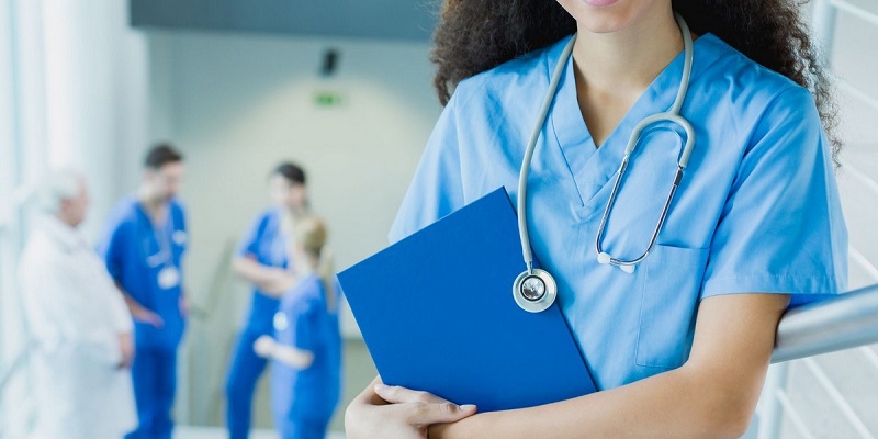 ВОЗ: миру не хватает почти 6 млн медсестер